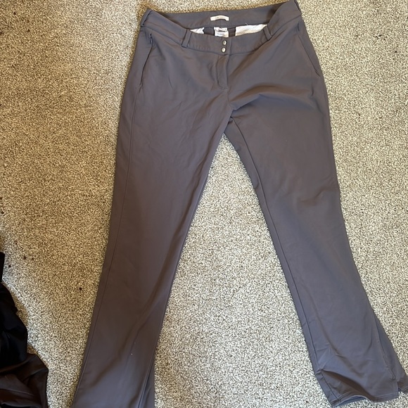 Adidas casual size 10 pants. Zipper side pockets extremely comfortable - Picture 2 of 4